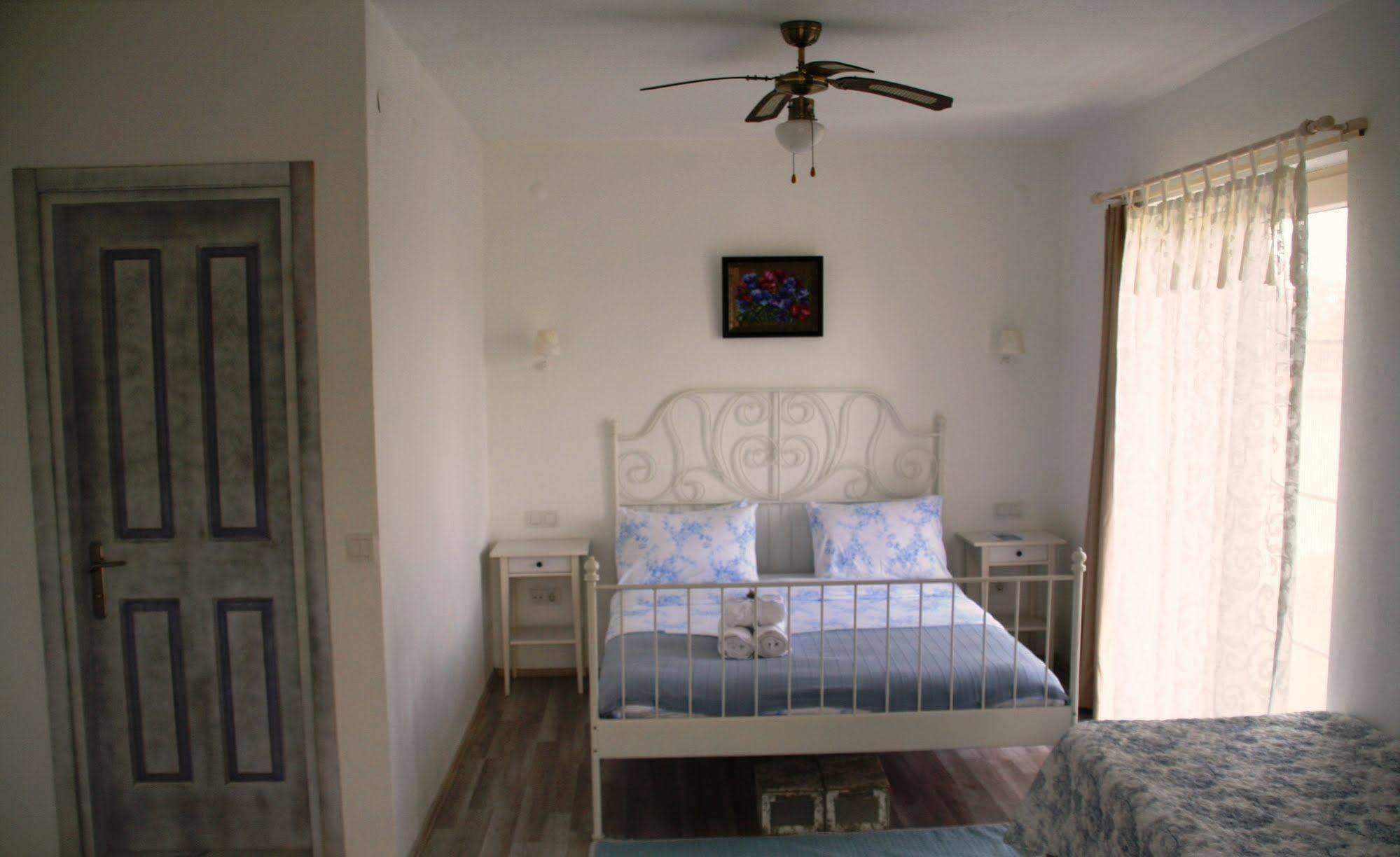 Yasemin Alacati (Adults Only) Buitenkant foto